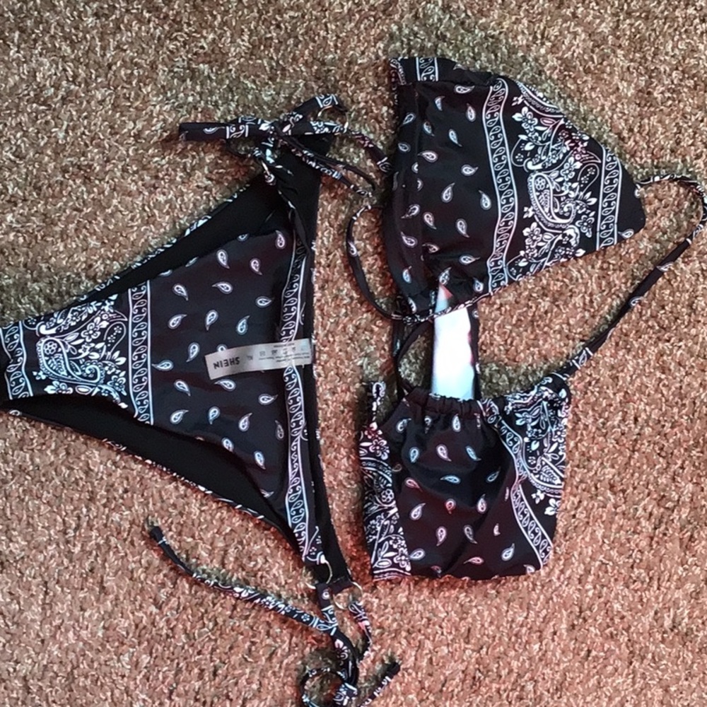 Paisley print halter tie side bikini swimsuit